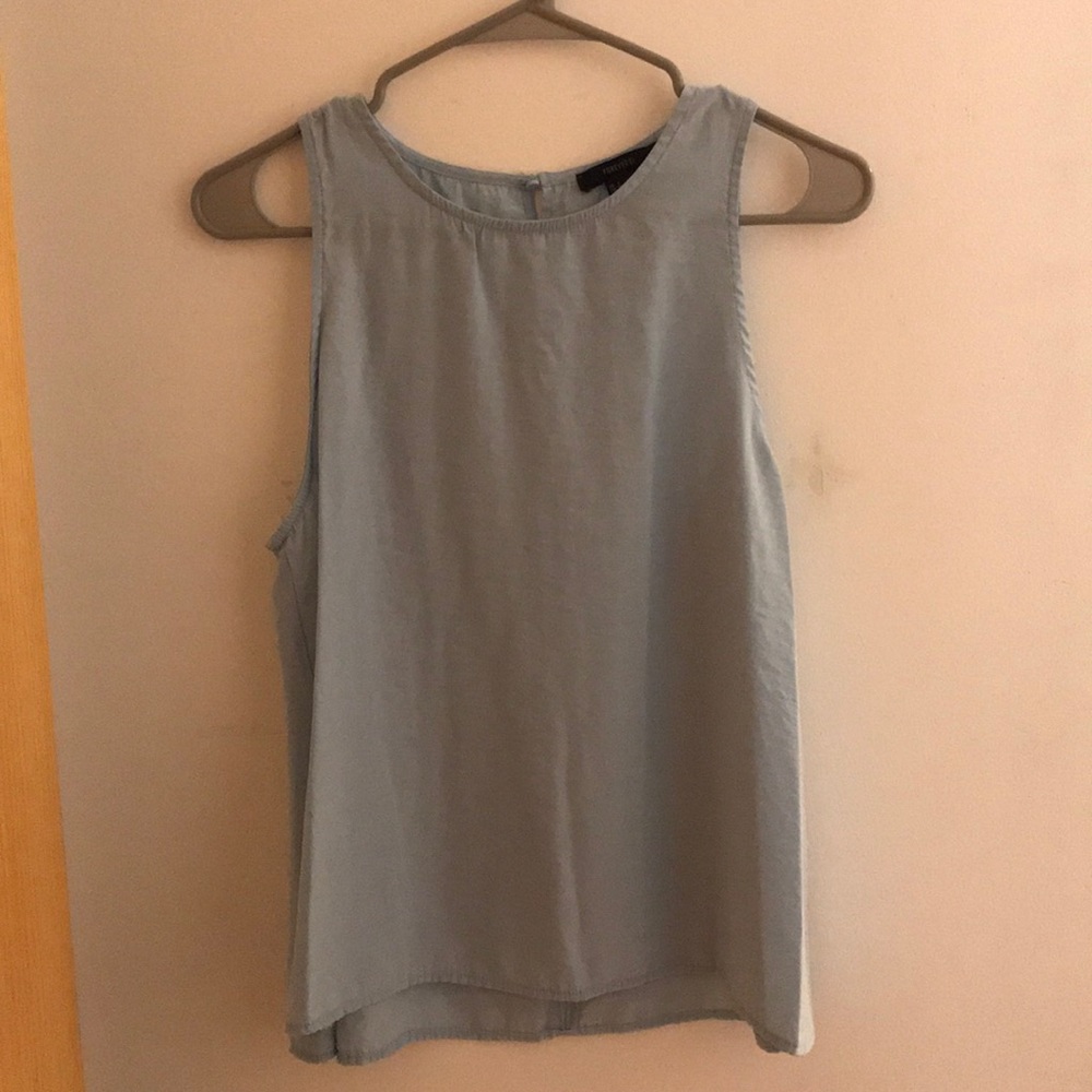 Loose tank